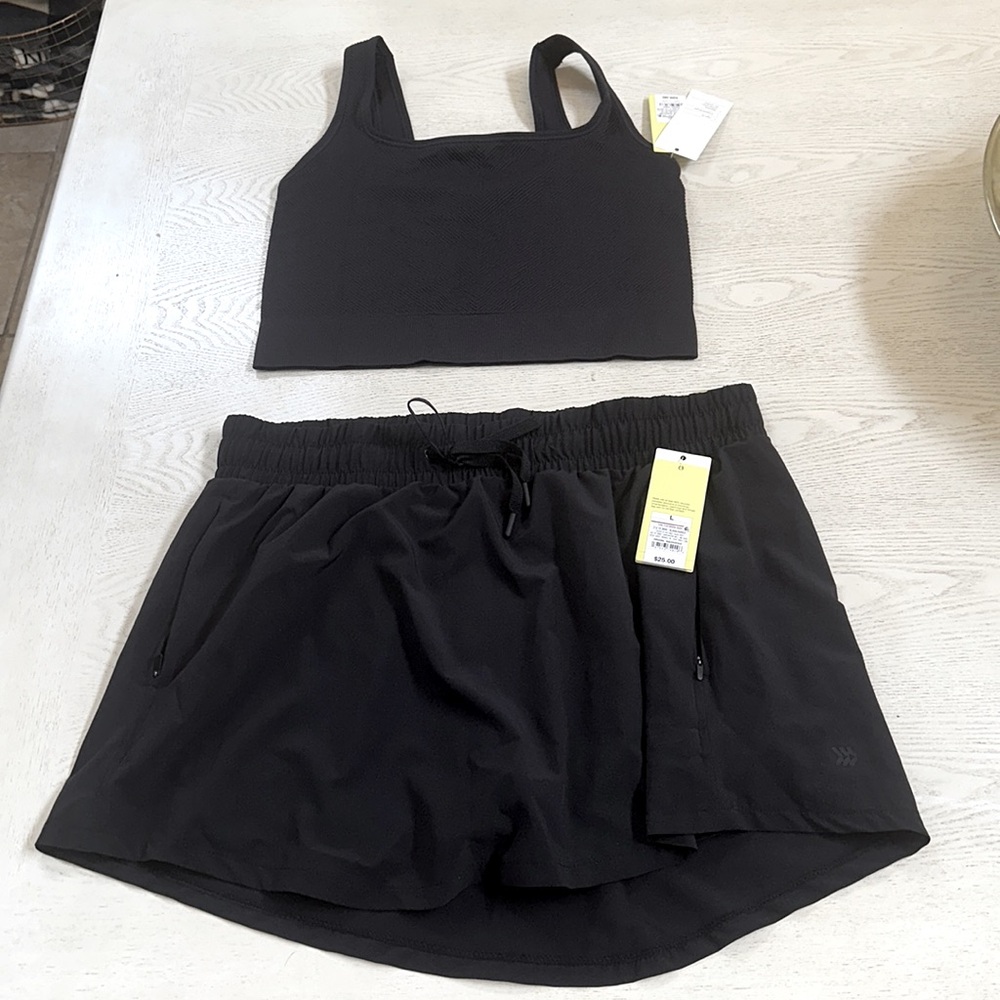 🖤Skirt and Crop Tank